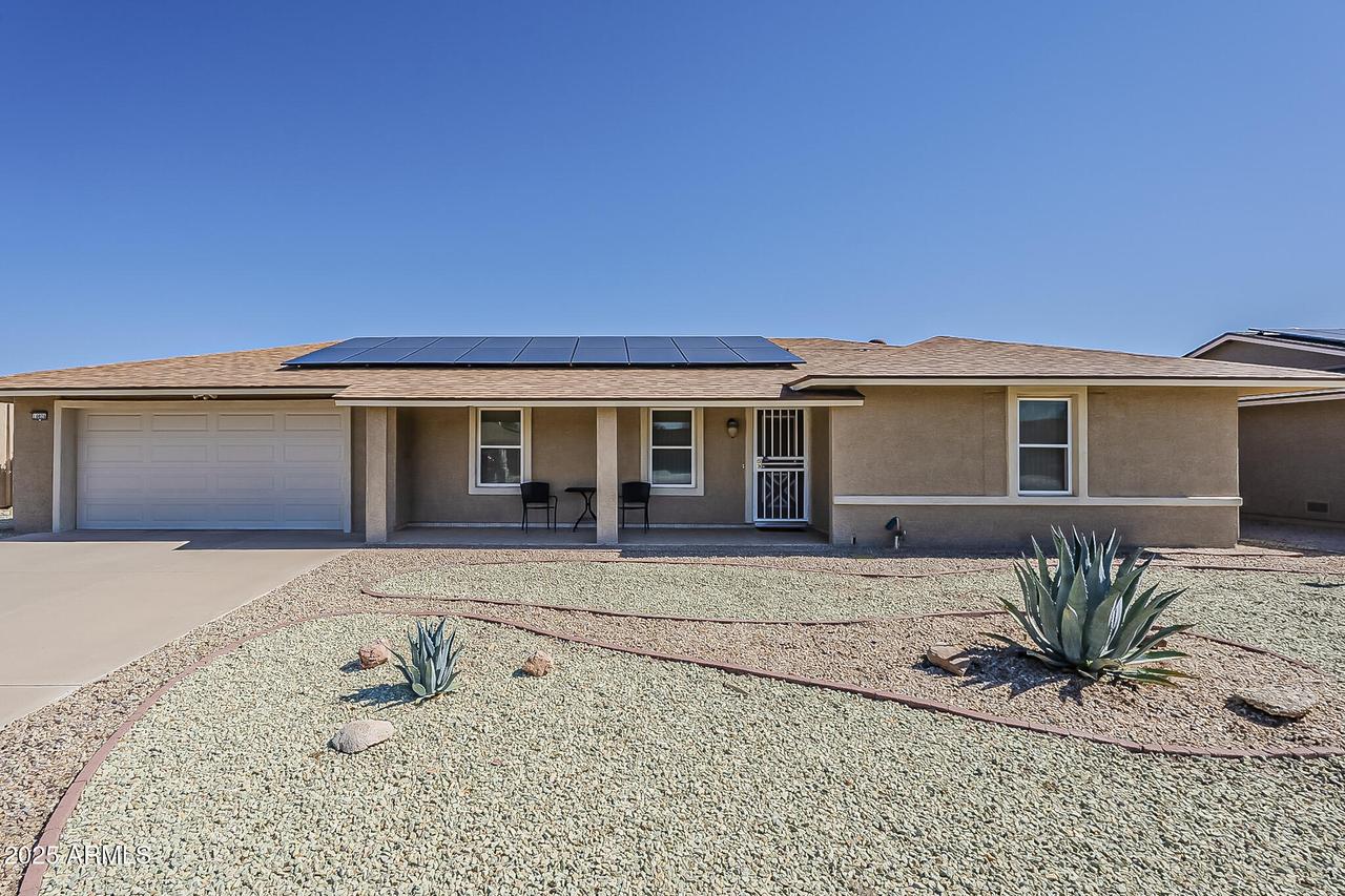 10826 W Hutton Dr., Sun City, AZ 85351
