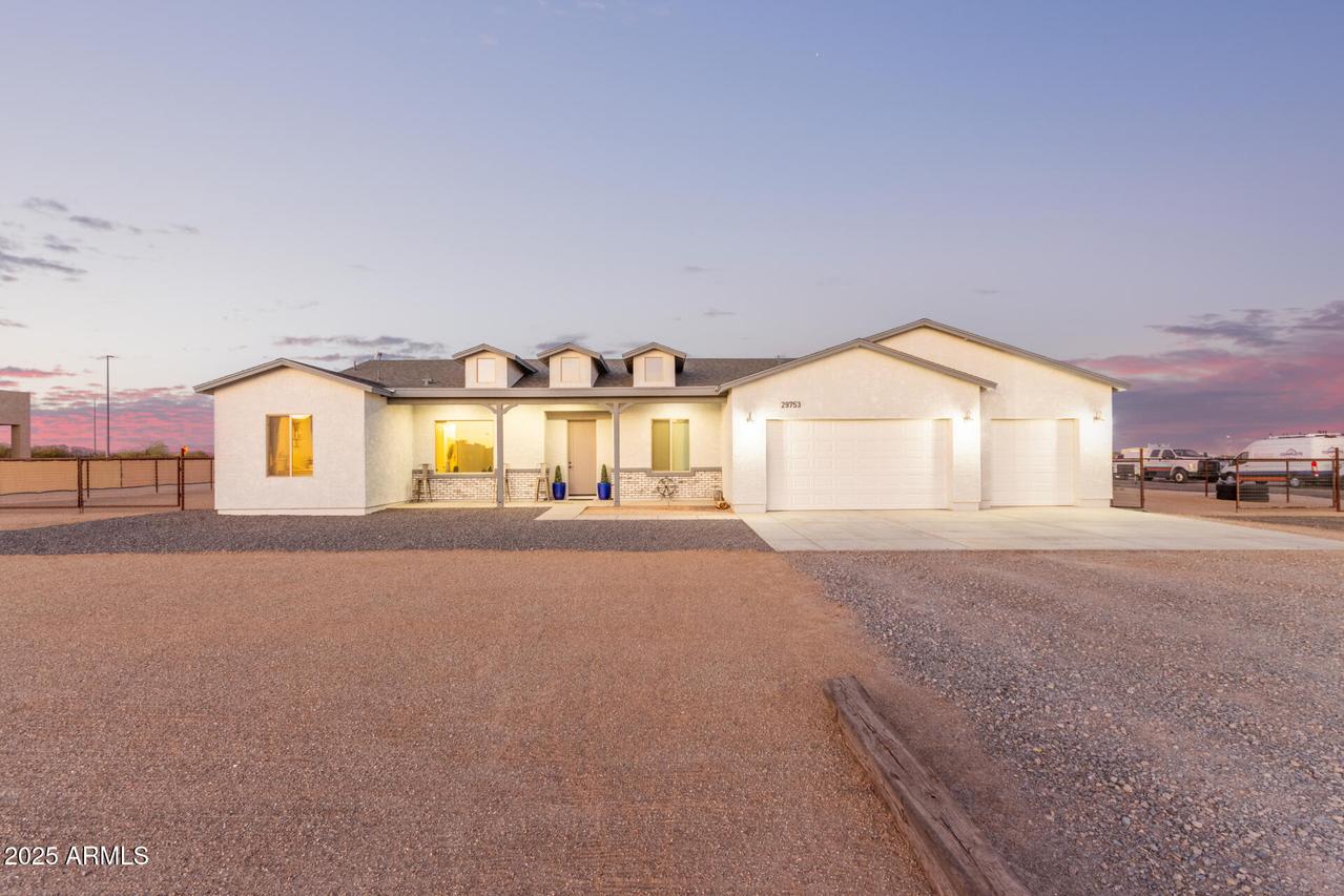 29753 N 203rd Dr., Wittmann, AZ 85361