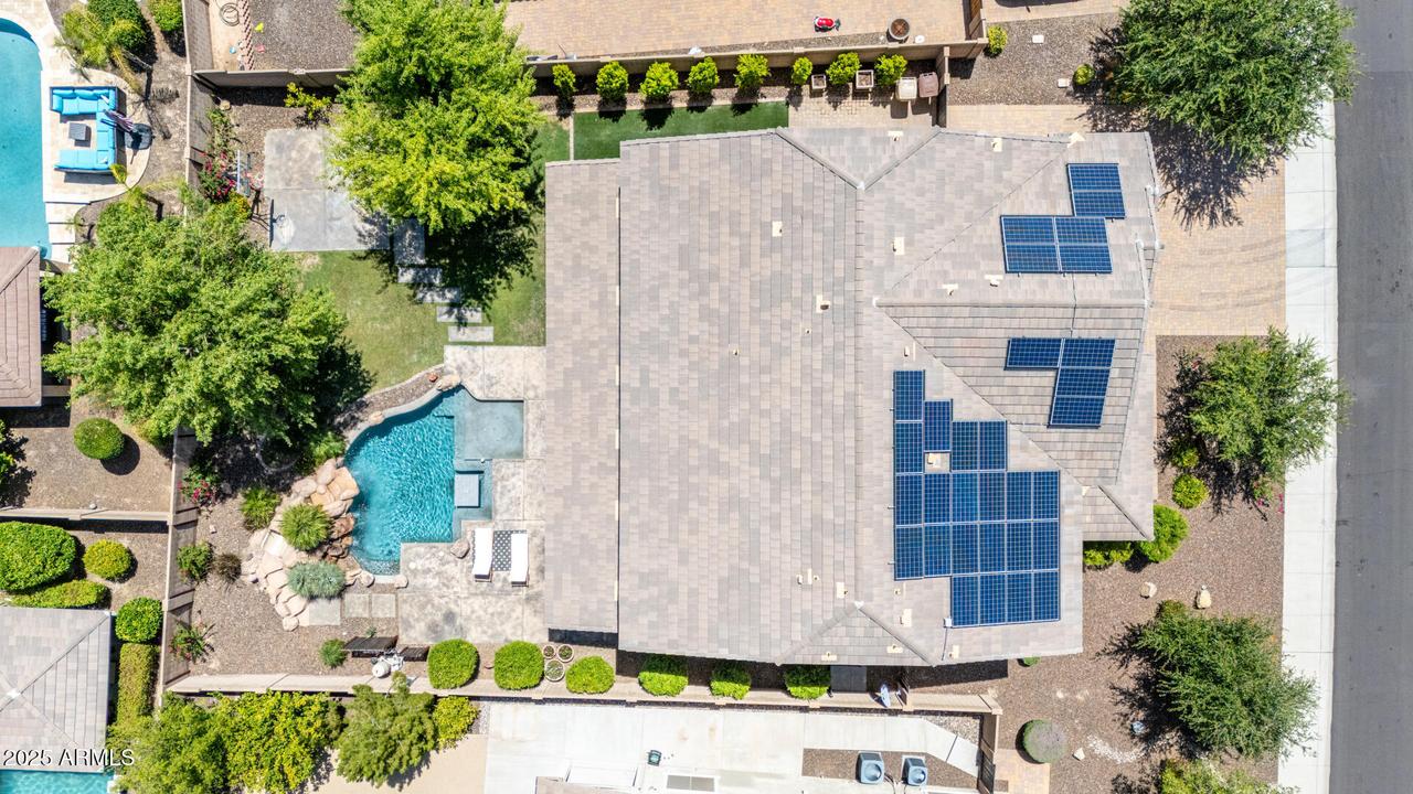 9372 W Louise Dr., Peoria, AZ 85383