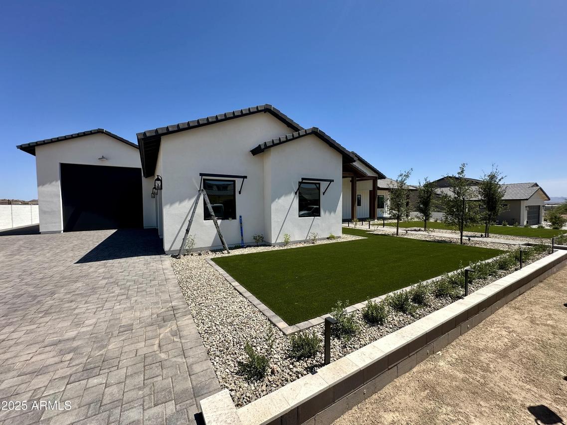 1650 W Lucky Ln., Queen Creek, AZ 85144