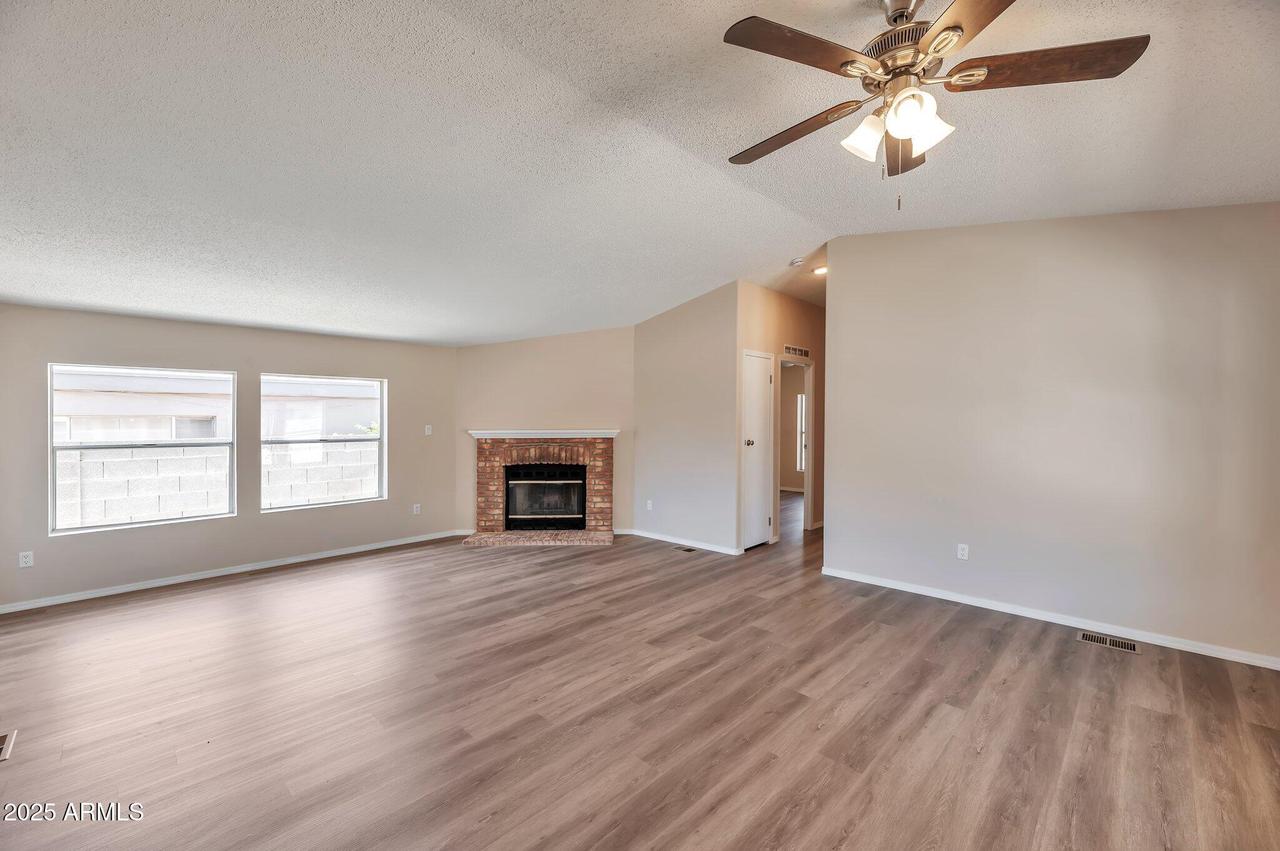 9205 N 13th Pl., Phoenix, AZ 85020