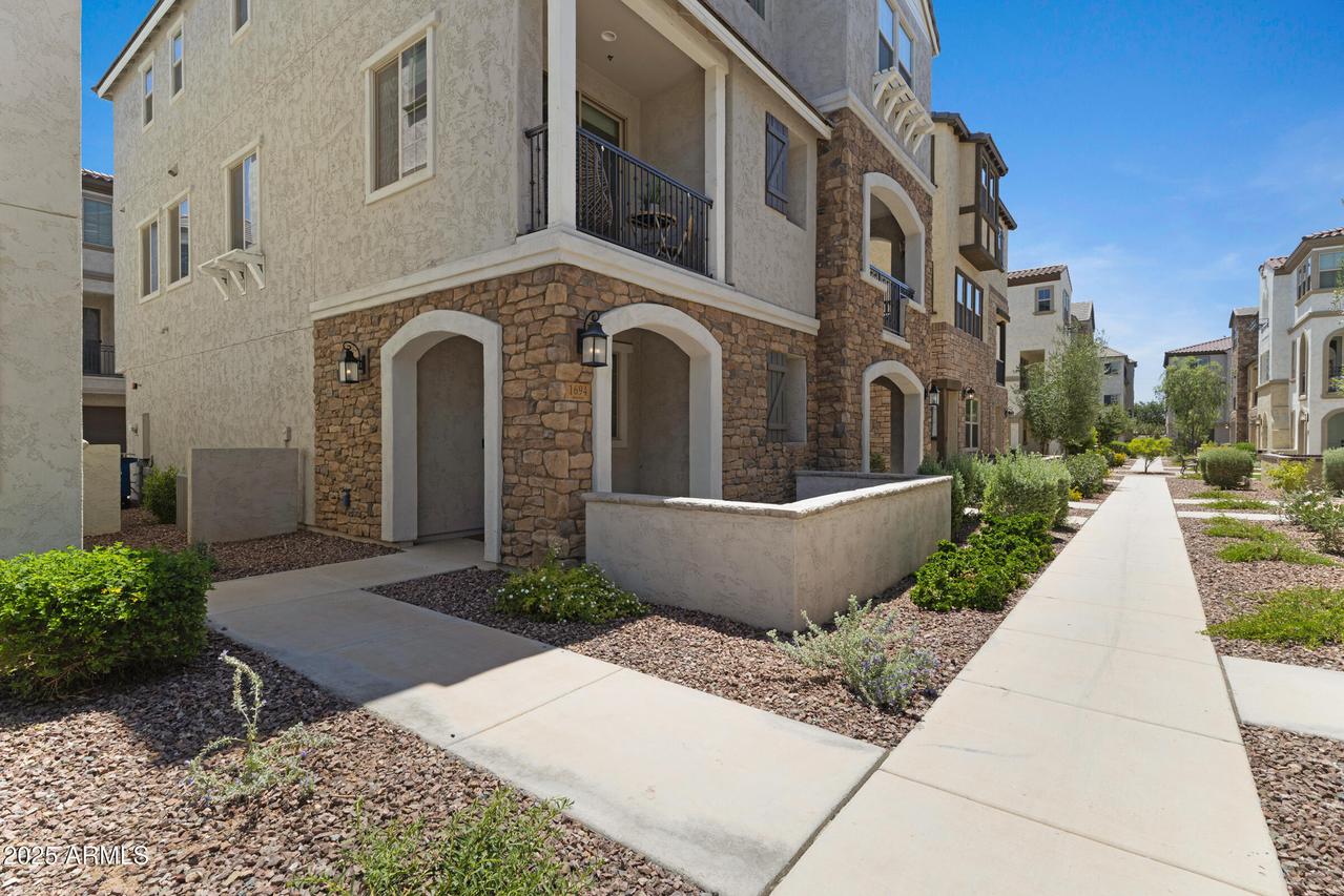 1694 E Dogwood Ln., Gilbert, AZ 85295