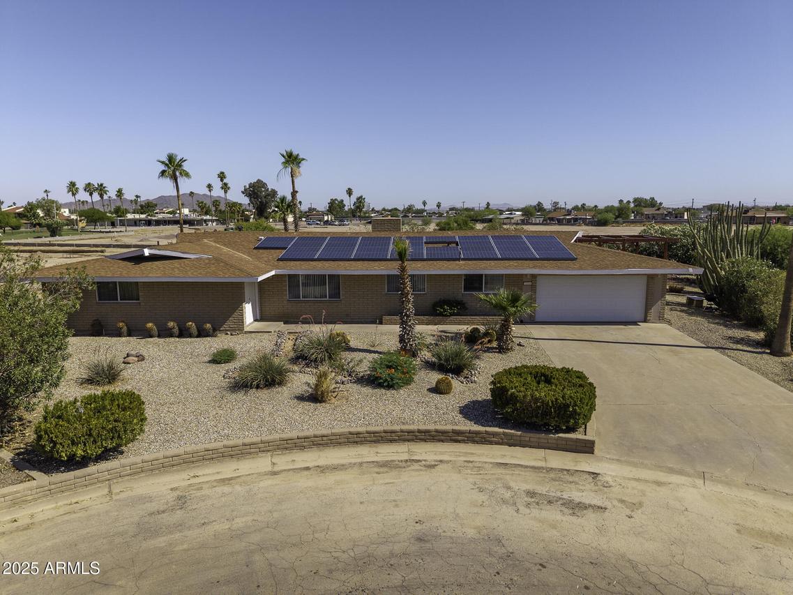 14164 S Baniff Ln., Arizona City, AZ 85123