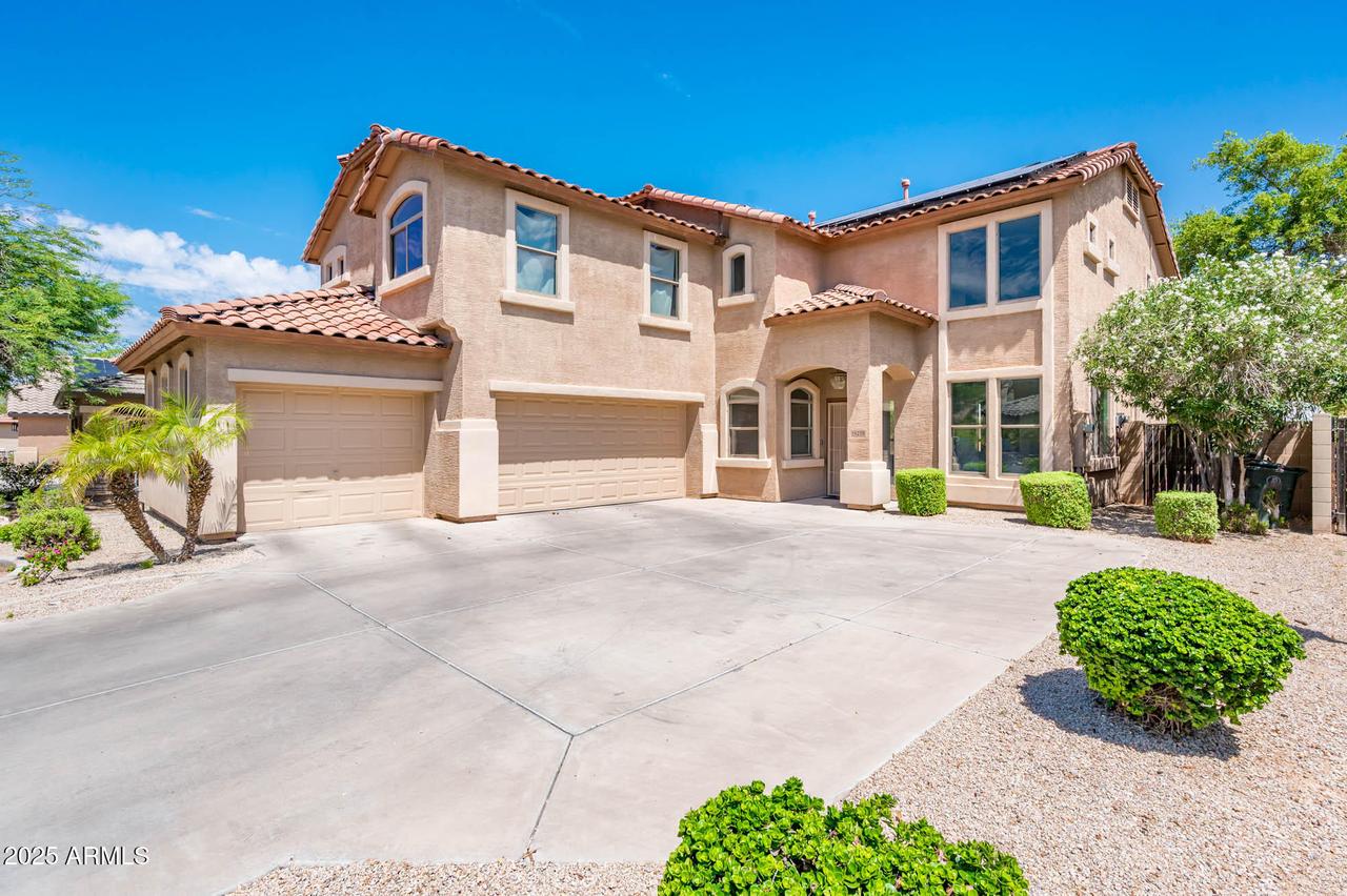 16218 W Gibson Ln., Goodyear, AZ 85338