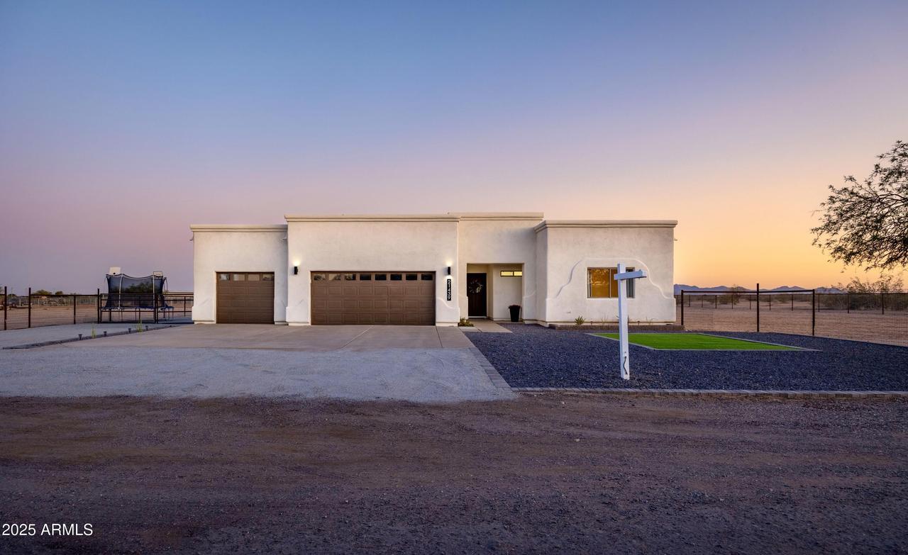 21439 W Bobwhite Way, Wittmann, AZ 85361