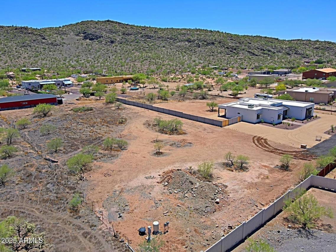 1285 E Hohokam Ln. #1, New River, AZ 85087