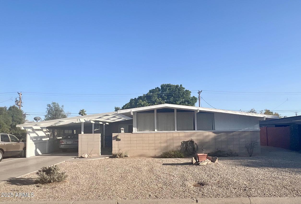 4131 E Palm Ln., Phoenix, AZ 85008