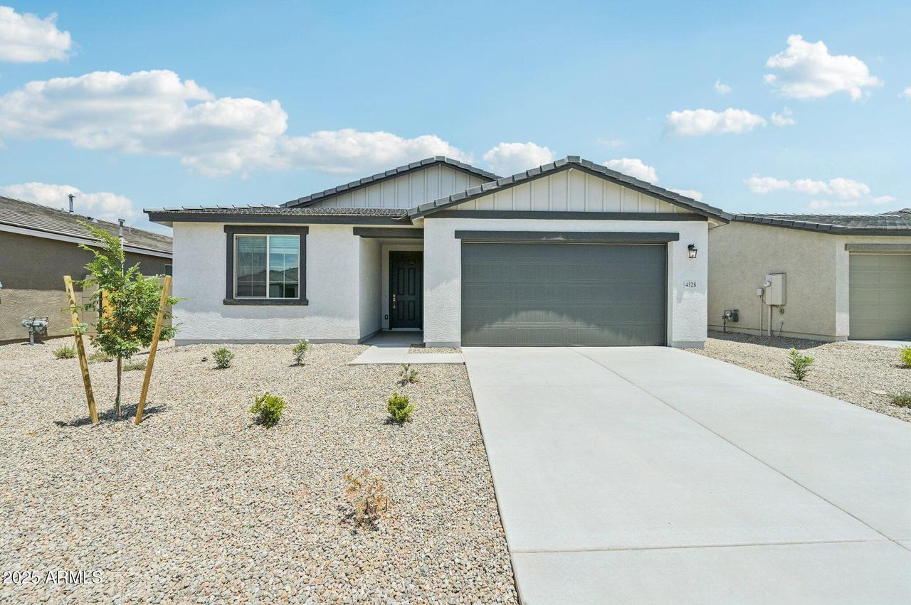 4328 E Brook Lynn Pl., San Tan Valley, AZ 85143