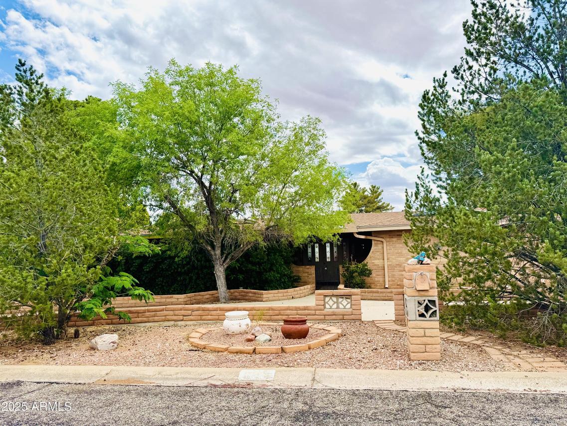 1825 Devonshire Dr., Sierra Vista, AZ 85635