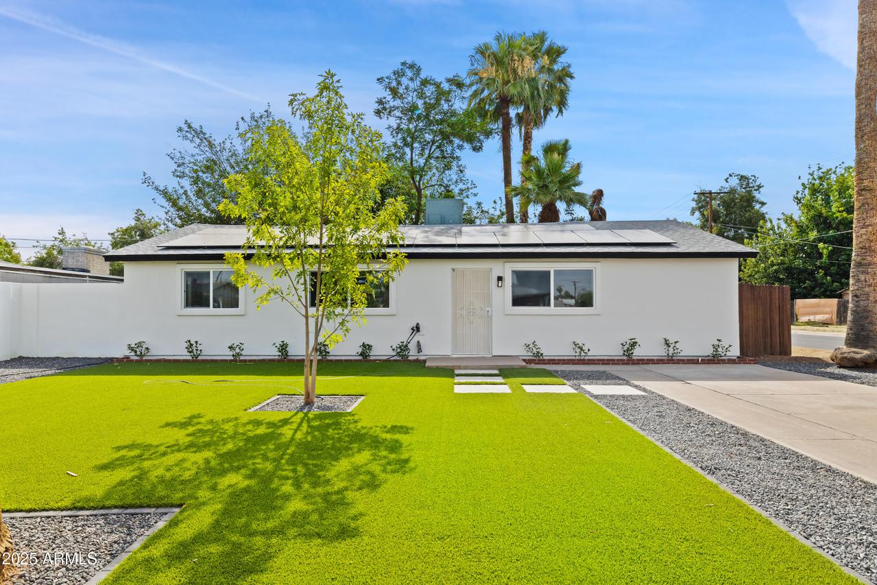 2201 N 29th Pl., Phoenix, AZ 85008