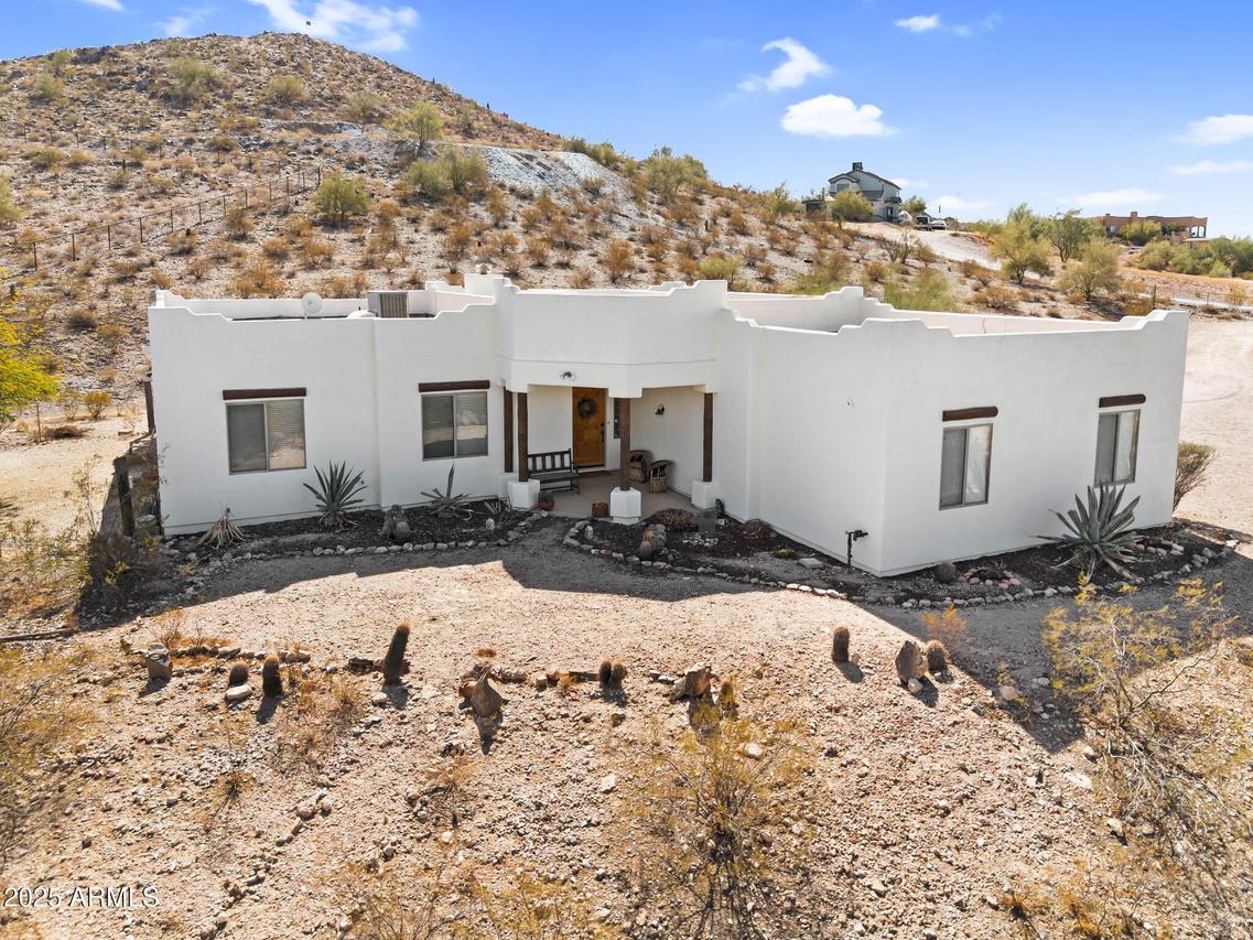 1550 W Adobe Dam Dr., San Tan Valley, AZ 85144