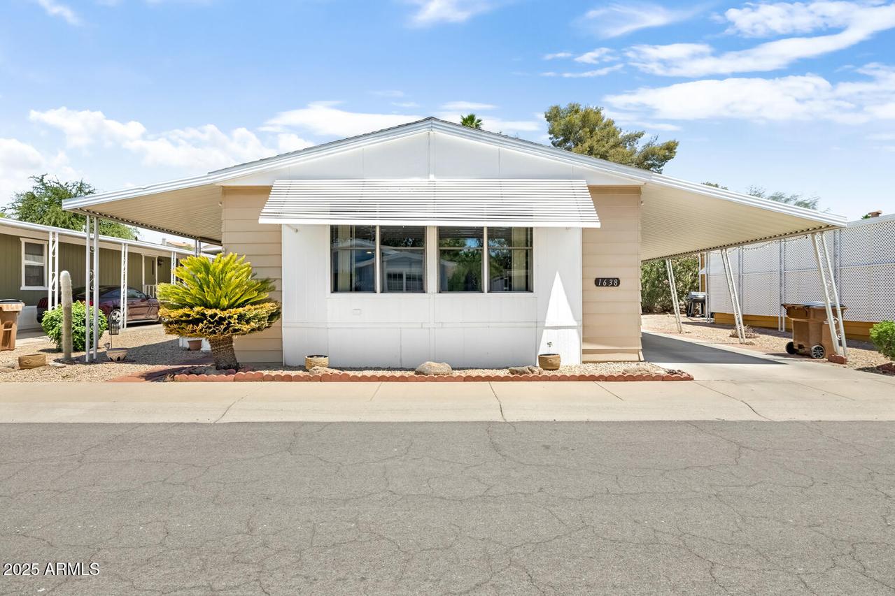 1638 E John Cabot Rd., Phoenix, AZ 85022