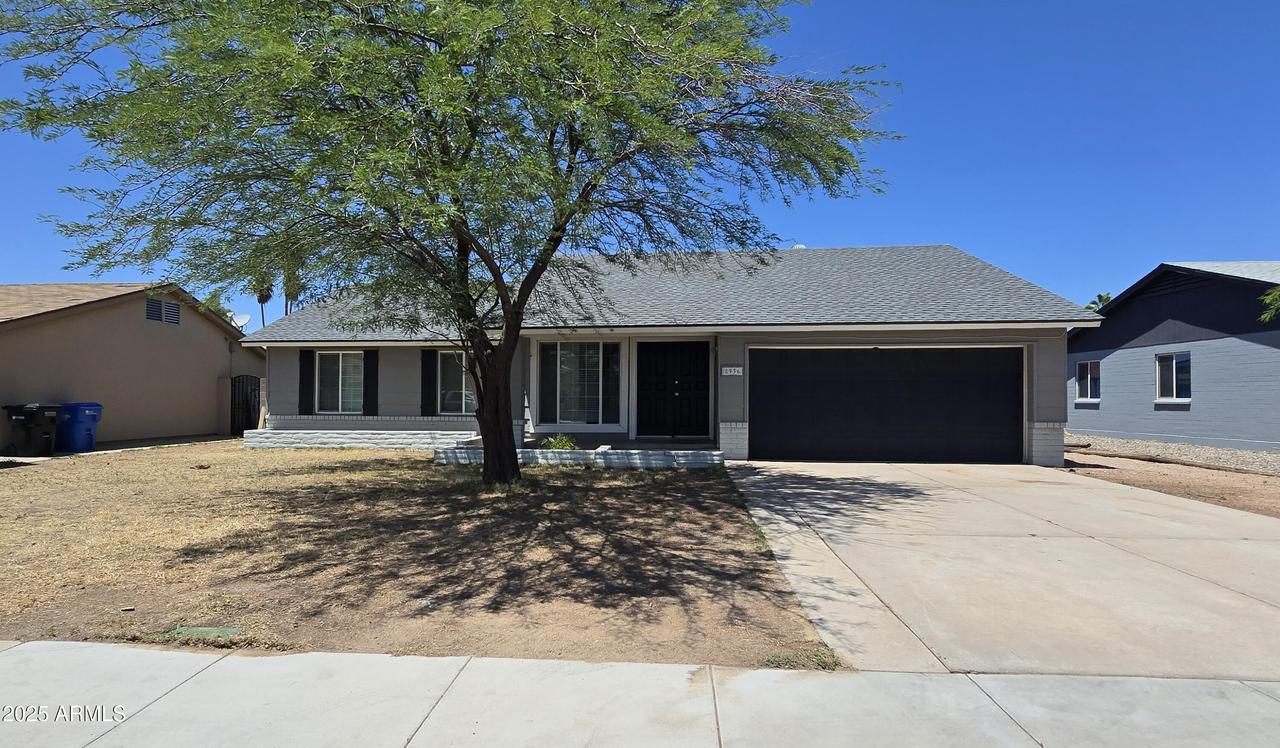 8936 W Mackenzie Dr., Phoenix, AZ 85037