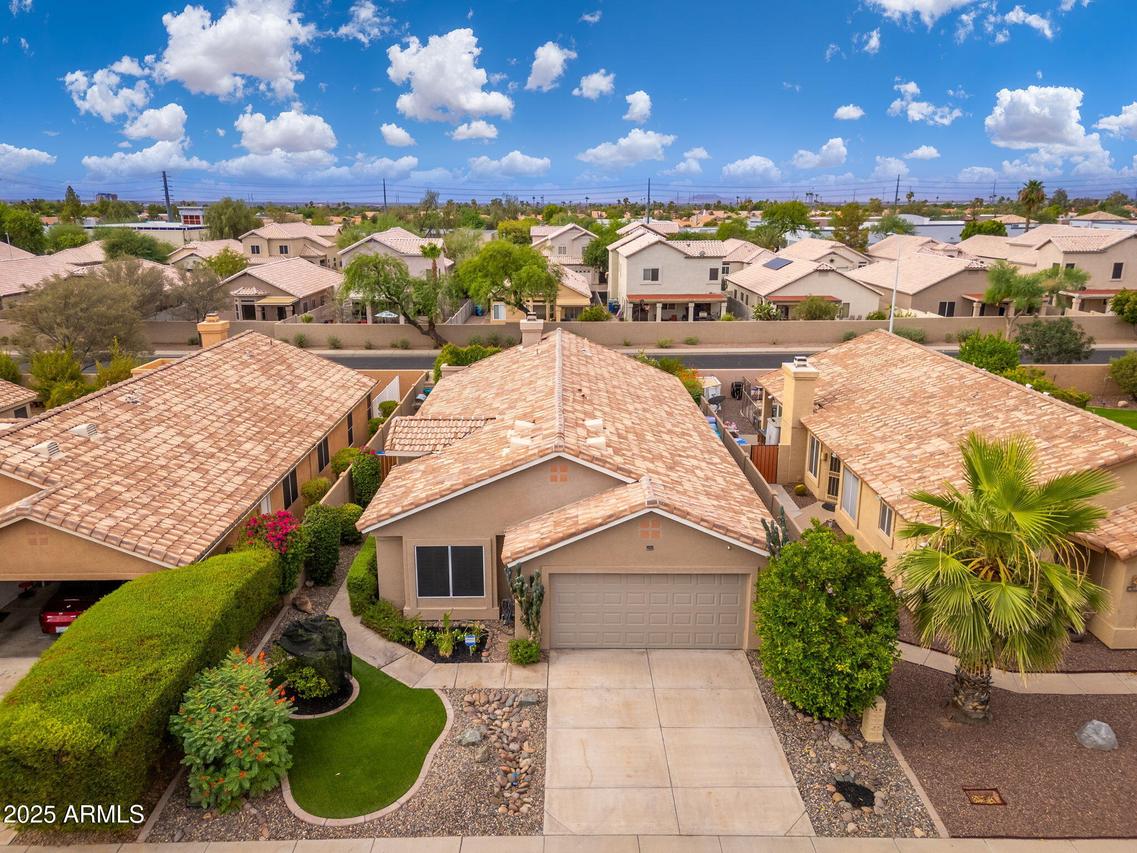 4253 E Raven Rd., Phoenix, AZ 85044