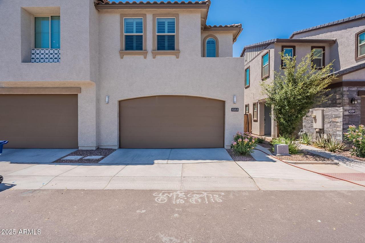 1055 W Diamondback Dr., Chandler, AZ 85286