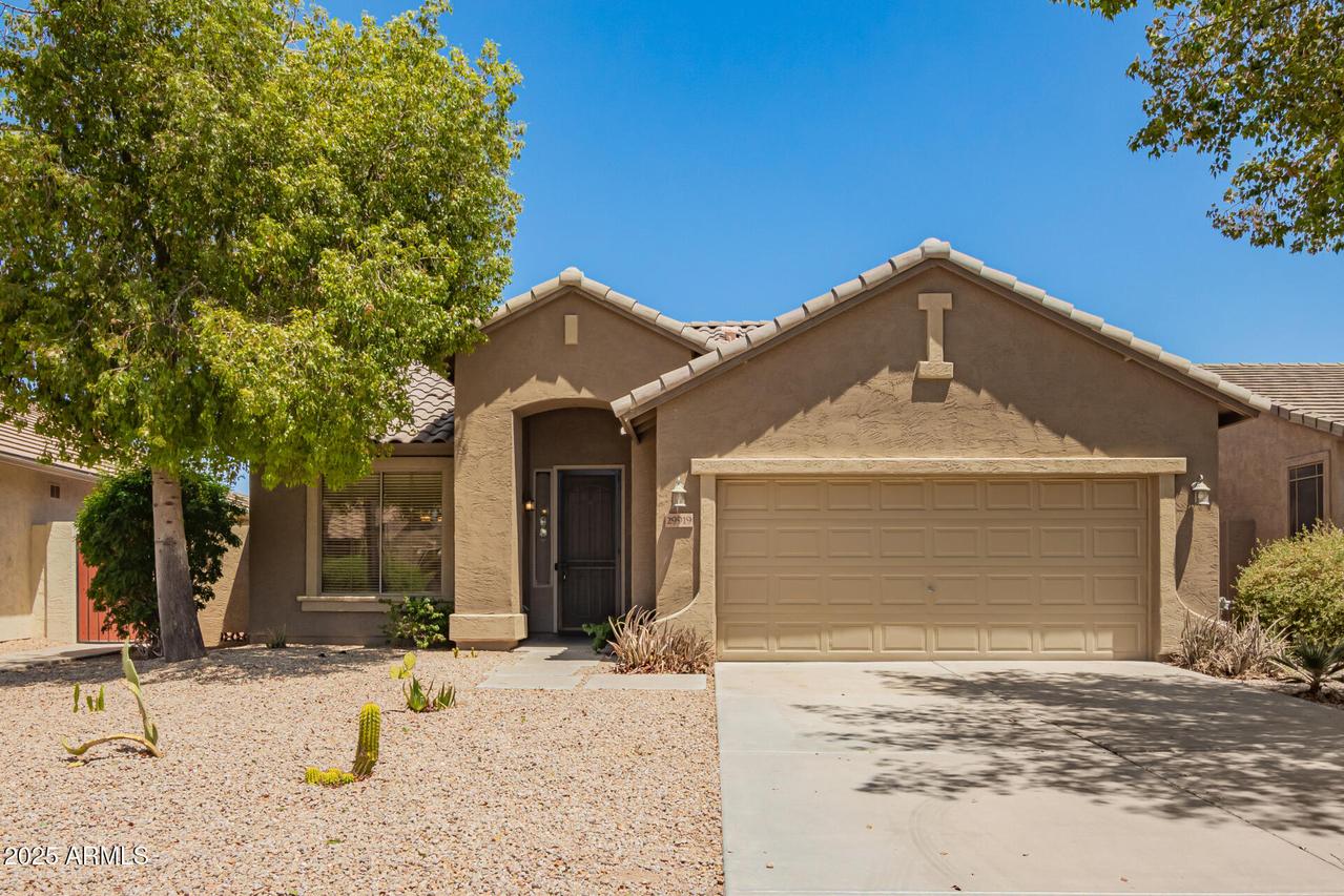 29919 N Little Leaf Dr., San Tan Valley, AZ 85143