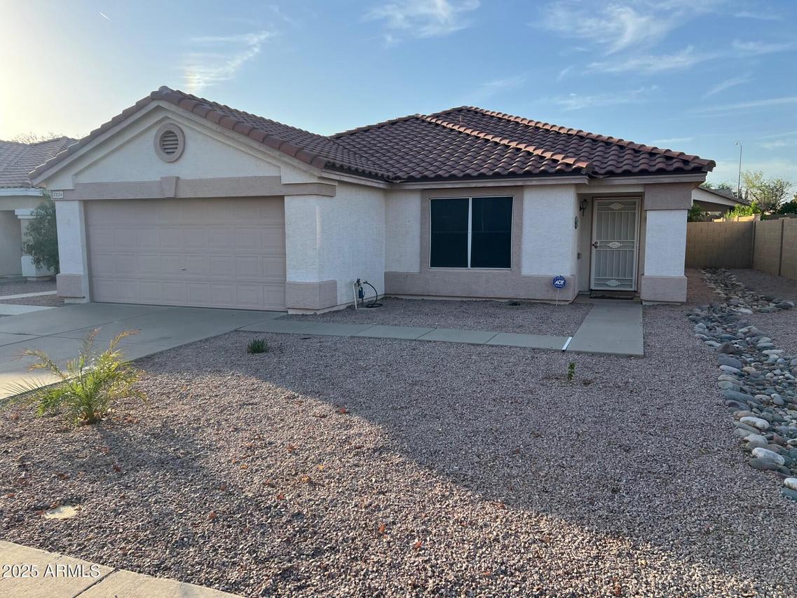 8254 E Posada Ave., Mesa, AZ 85212