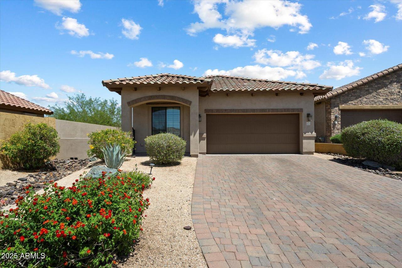 8820 E Ivy Cir., Mesa, AZ 85207