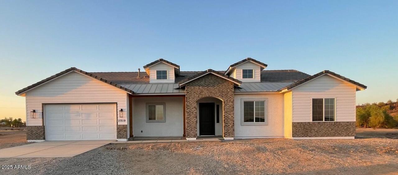 231xx W Gloria Ln., Wittmann, AZ 85361
