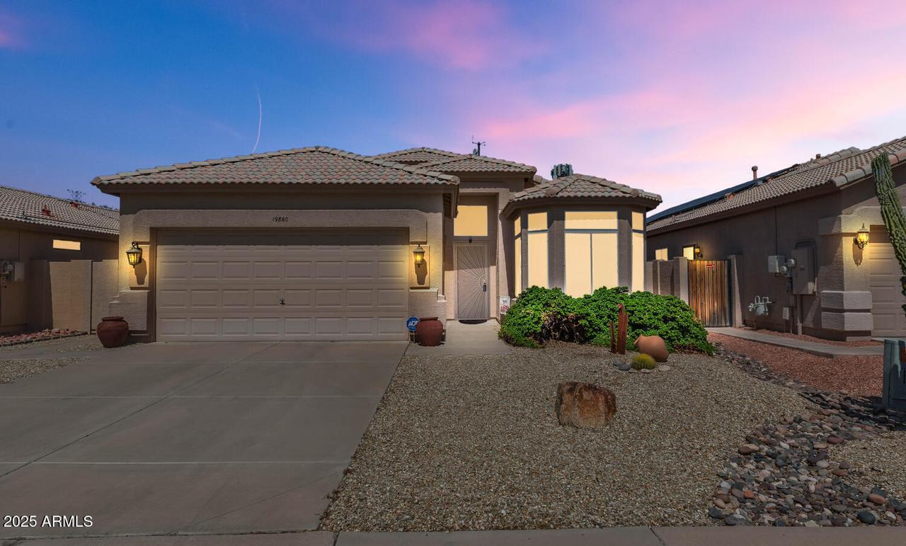 19860 N 110th Ln., Peoria, AZ 85373