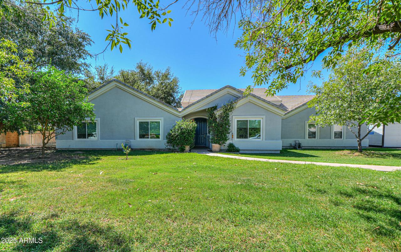 19621 E Calle De Flores Rd., Queen Creek, AZ 85142