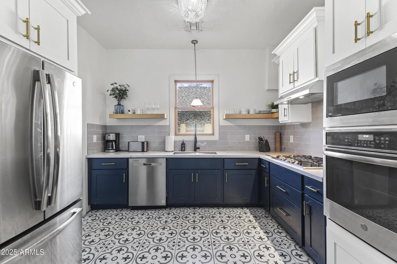 1315 W Woodland Ave., Phoenix, AZ 85007