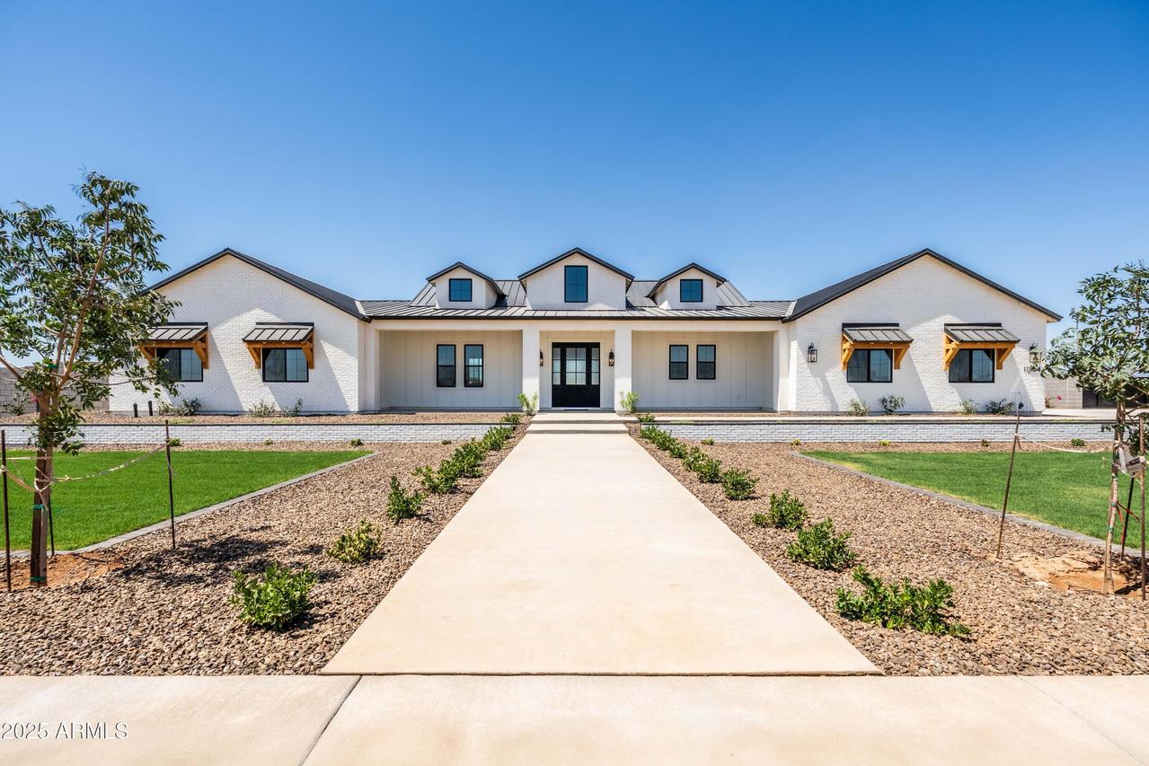 11564 E Windsor Way, Florence, AZ 85132