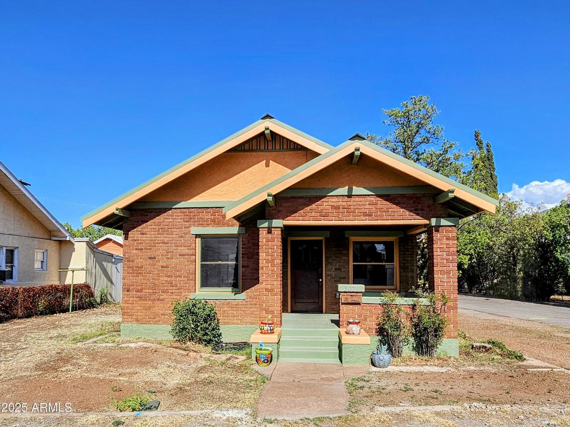 300 Hovland St., Bisbee, AZ 85603