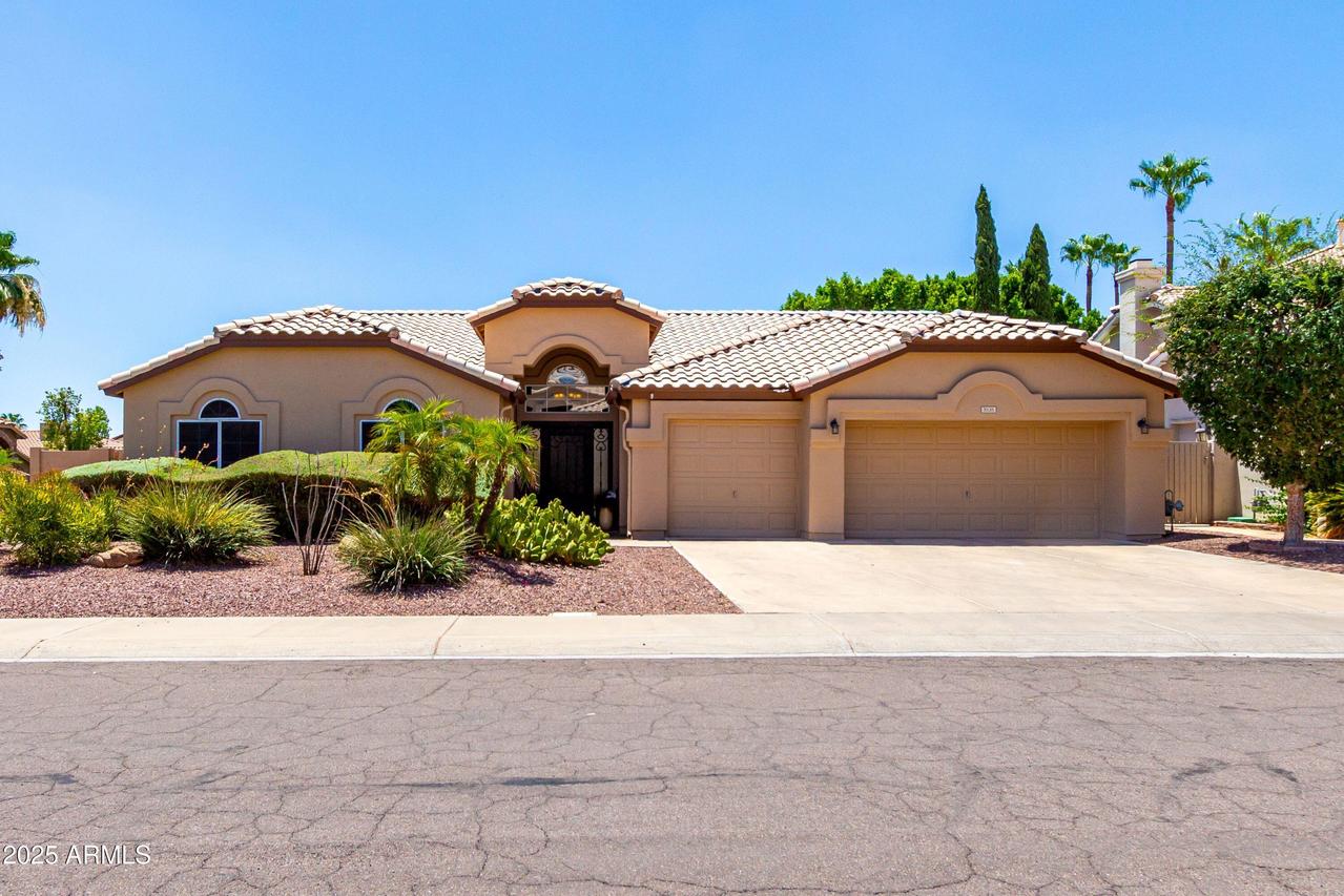 3535 E Brookwood Ct., Phoenix, AZ 85048