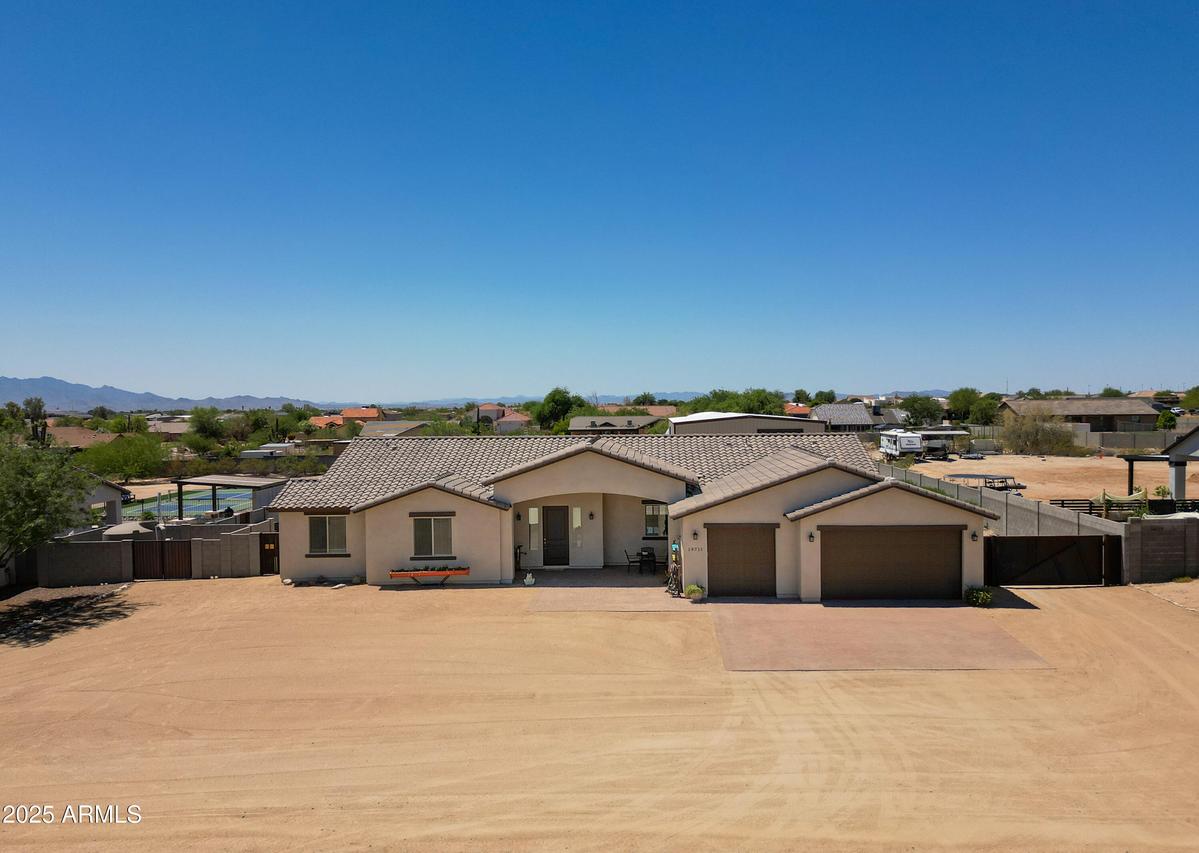 19711 W Colter St., Litchfield Park, AZ 85340