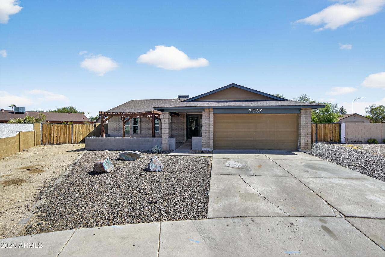 3139 S Date Cir., Mesa, AZ 85210