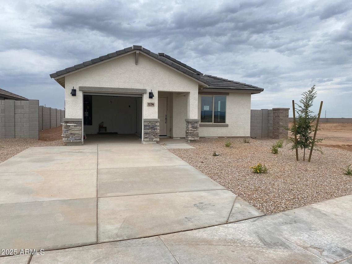32296 N Pony Express Rd., San Tan Valley, AZ 85143