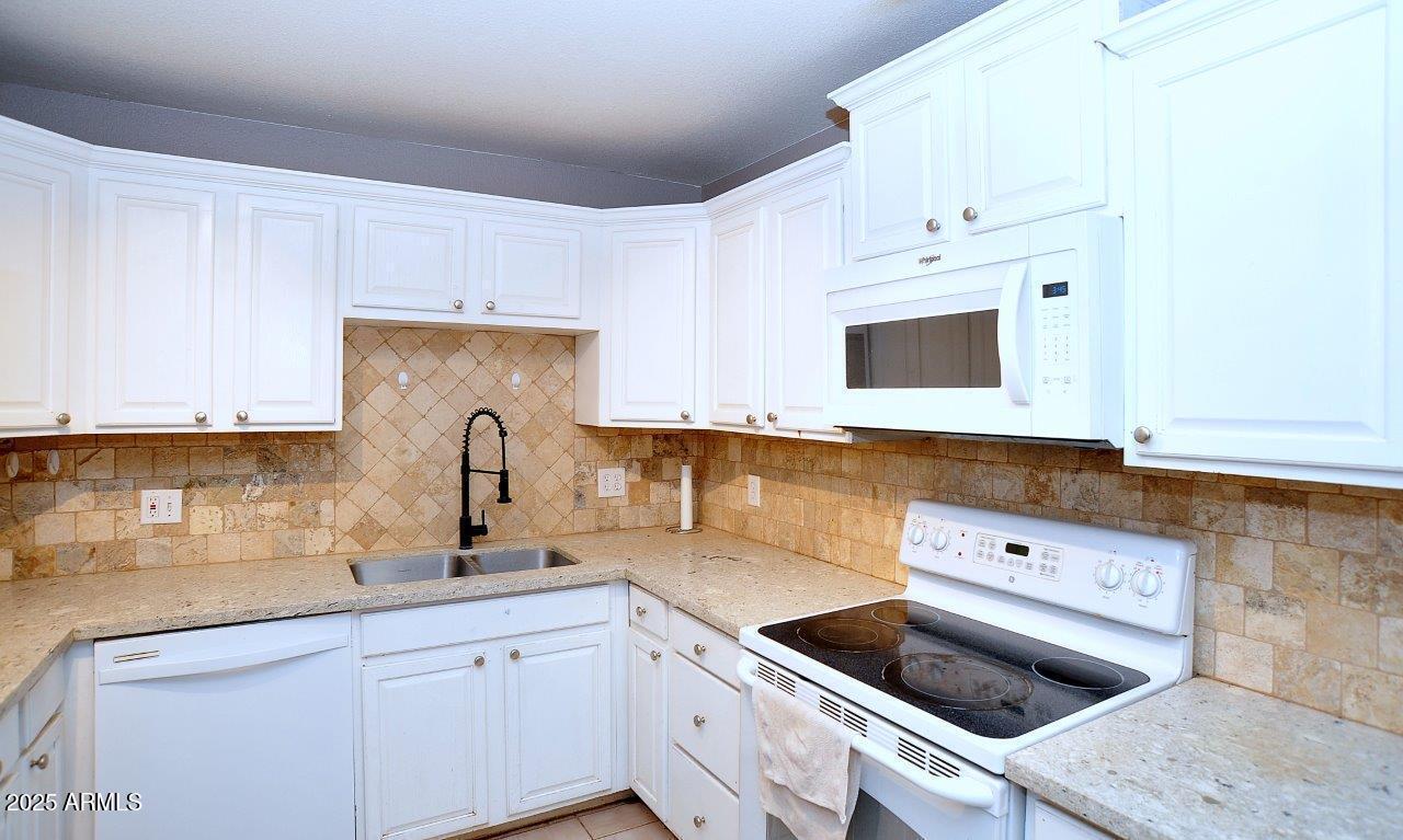 338 W Essex Rd., Kearny, AZ 85137