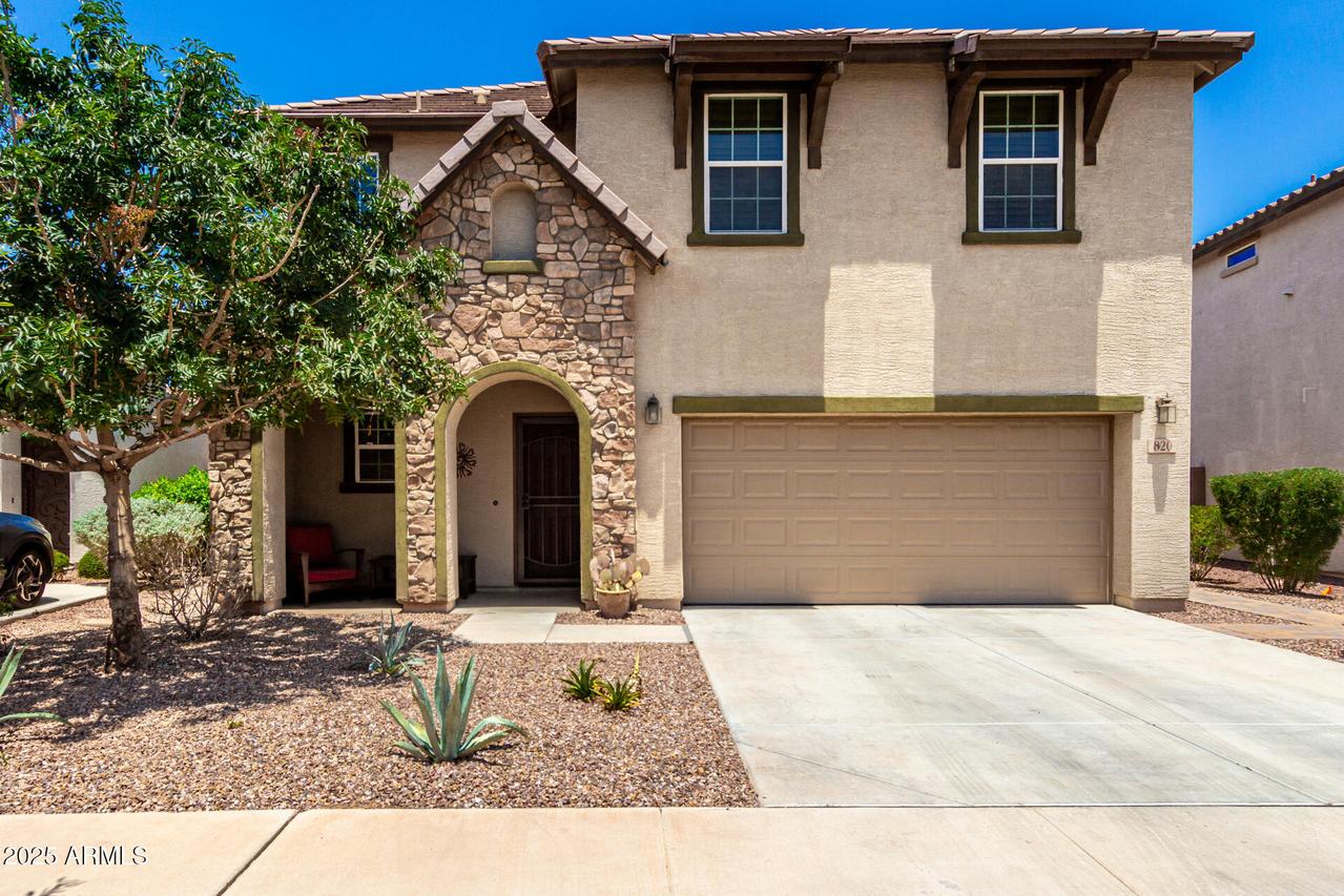 820 E Constance Way, Phoenix, AZ 85042