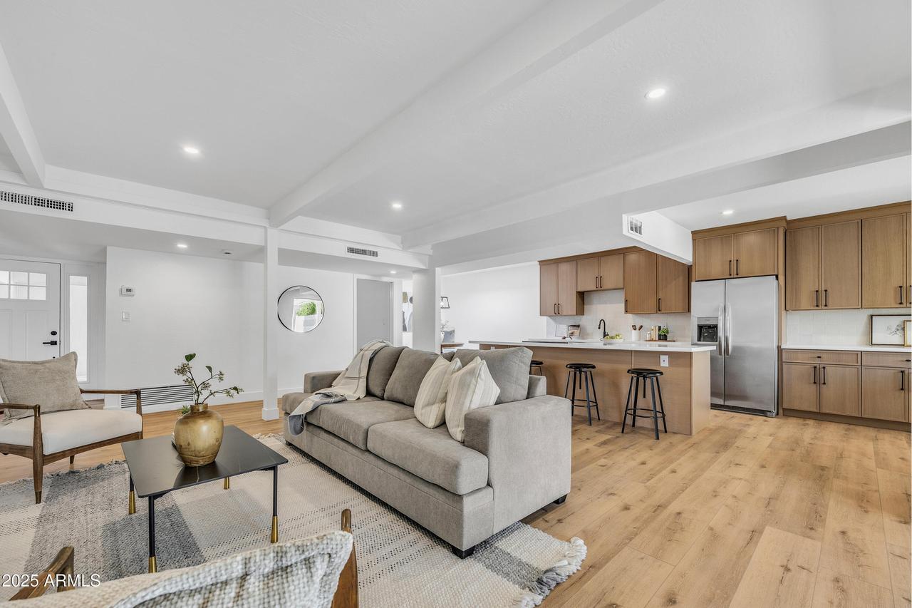 6233 E Pinchot Ave., Scottsdale, AZ 85251