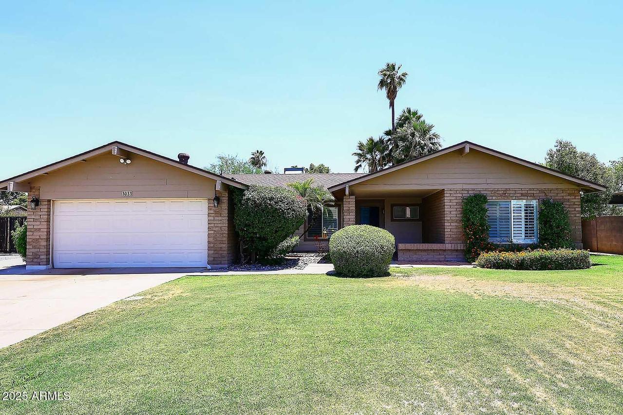 3033 W Tierra Buena Ln., Phoenix, AZ 85053