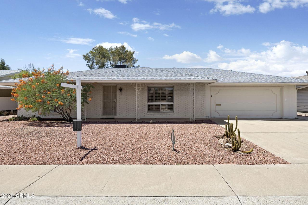 10343 W Twin Oaks Dr., Sun City, AZ 85351