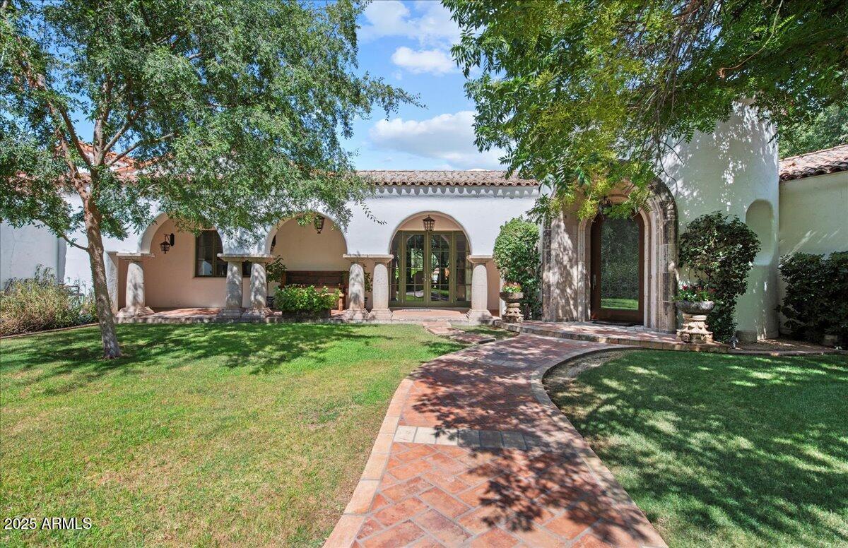 5225 N 23rd St., Phoenix, AZ 85016