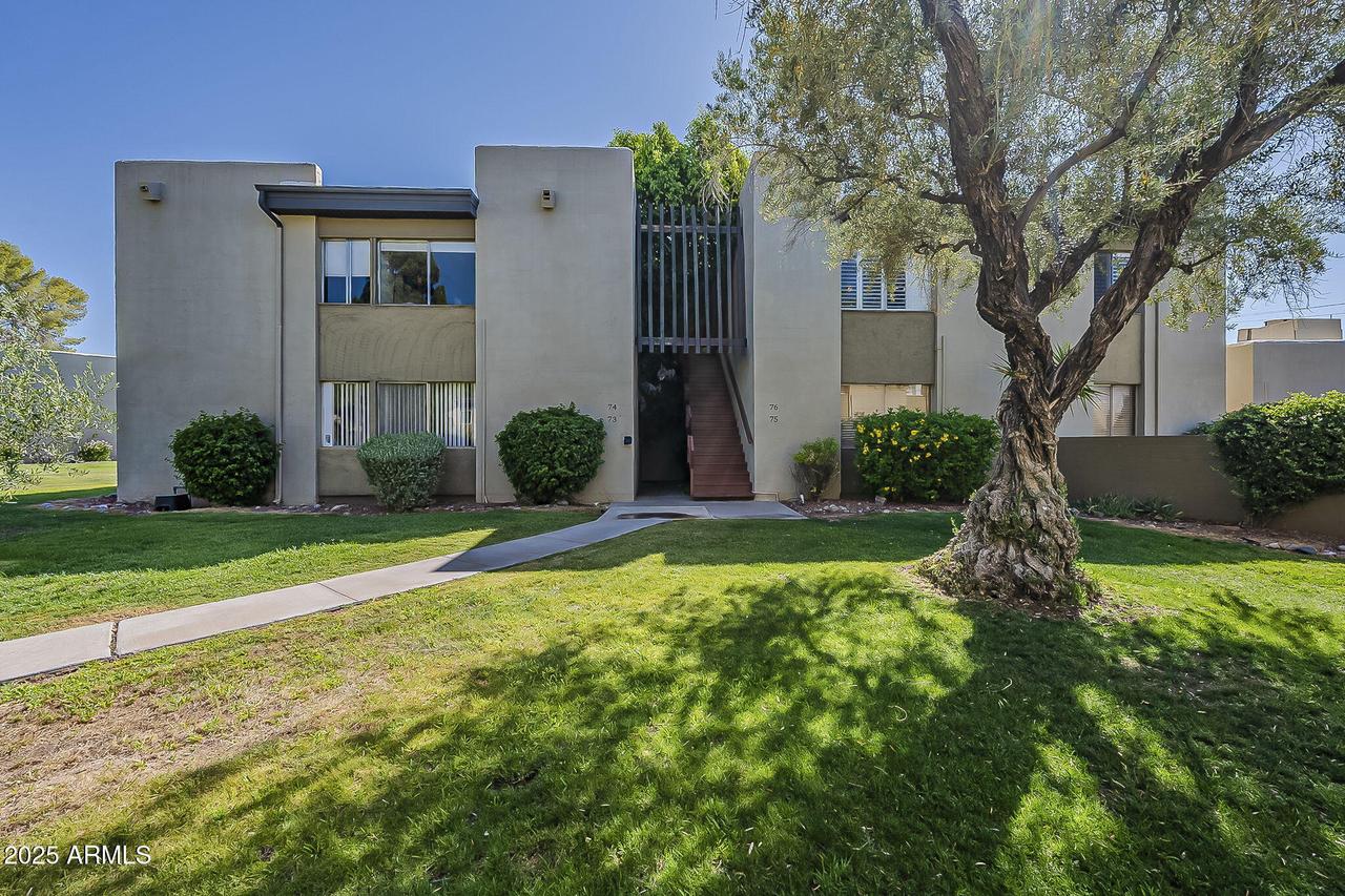 4201 E Camelback Rd. #74, Phoenix, AZ 85018
