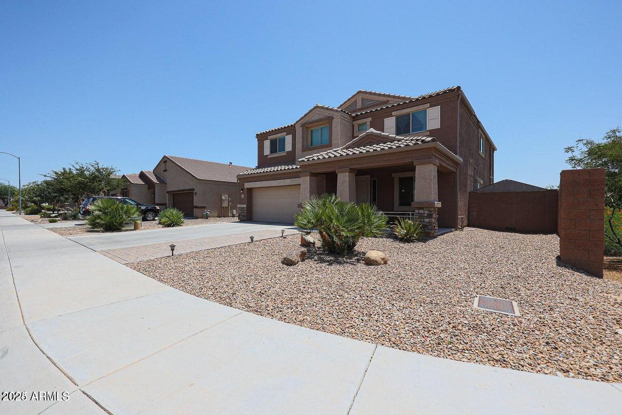 9337 W Medlock Dr., Glendale, AZ 85305