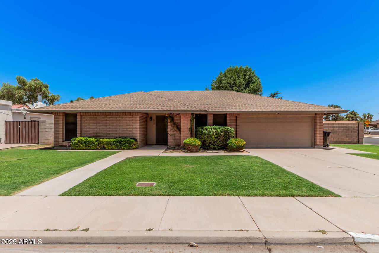 2956 E Concho Ave., Mesa, AZ 85204