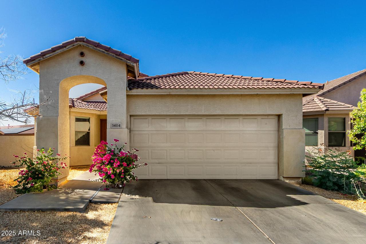 5654 W Vineyard Rd., Laveen, AZ 85339