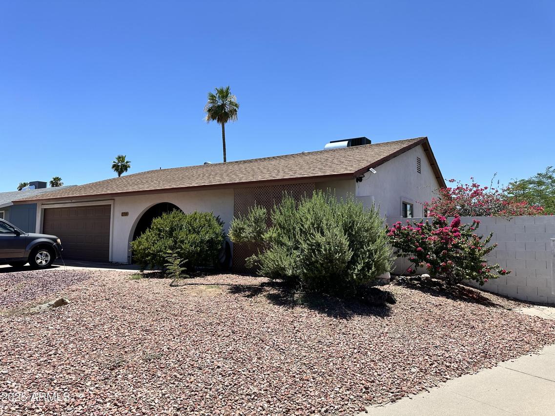 2719 W Carter Dr., Tempe, AZ 85282