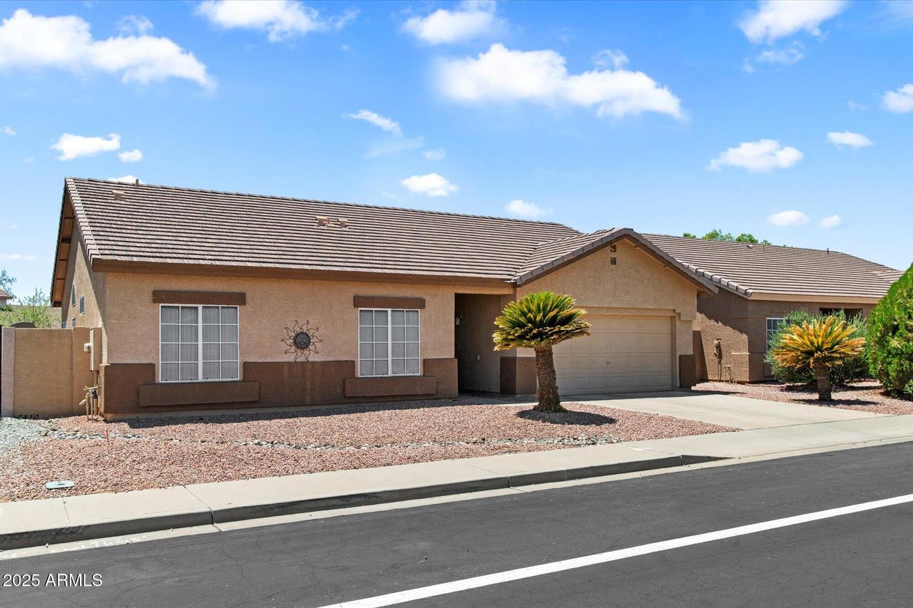 14821 W Honeysuckle Ln., Surprise, AZ 85374