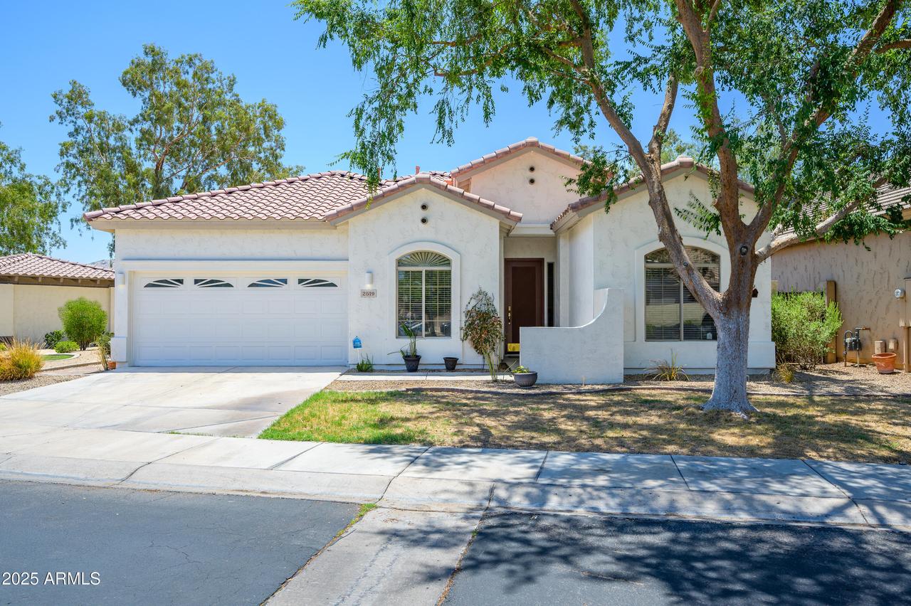 2519 E Darrel Rd., Phoenix, AZ 85042