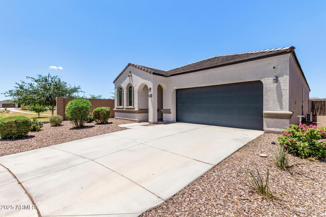 28512 N Geode Dr., San Tan Valley, AZ 85143