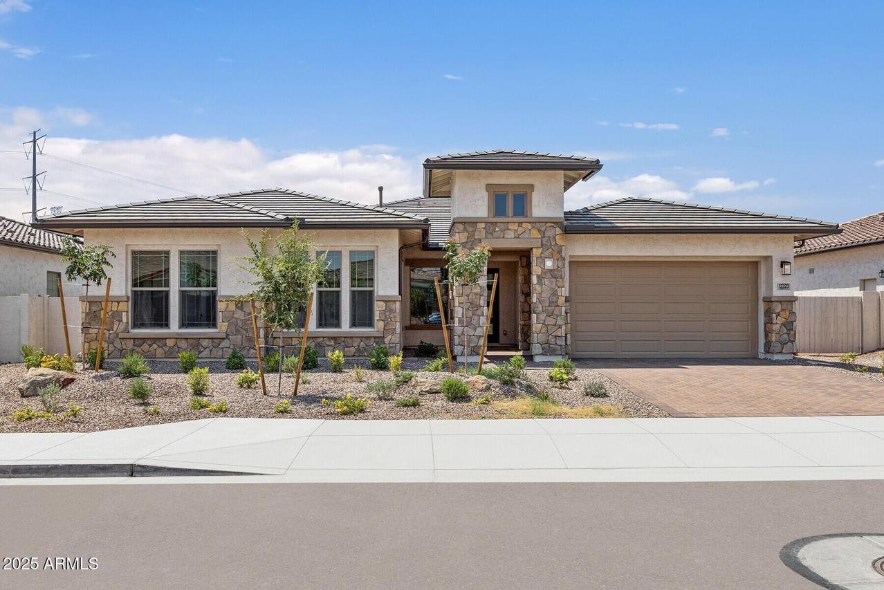 12323 W Luxton Ln., Avondale, AZ 85323