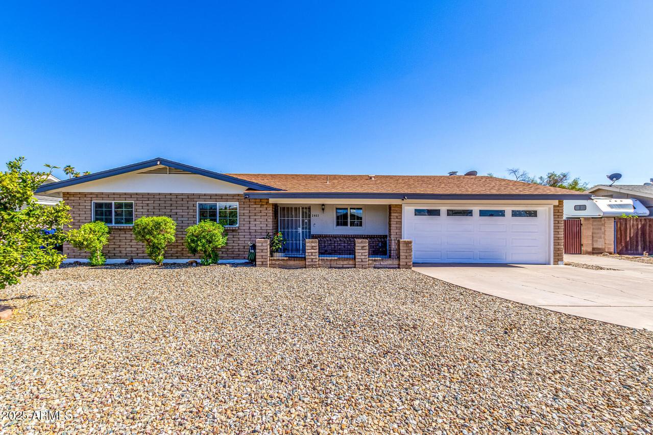 2463 E Fox St., Mesa, AZ 85213