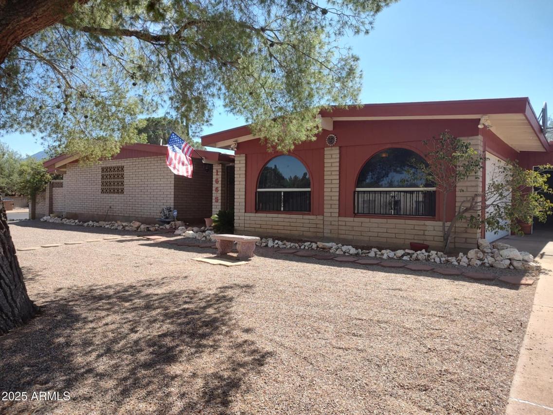1665 E Crestwood Dr., Sierra Vista, AZ 85635