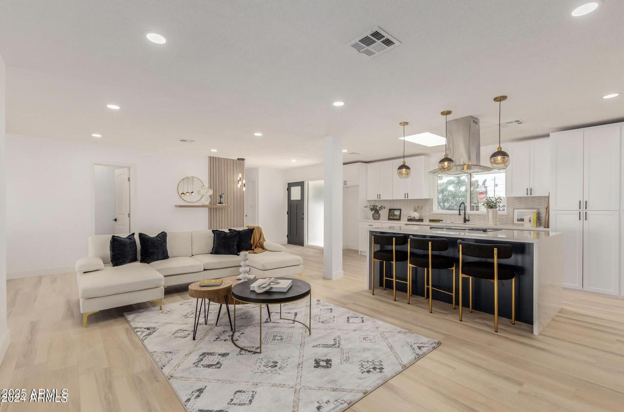 126 E Northern Ave., Phoenix, AZ 85020